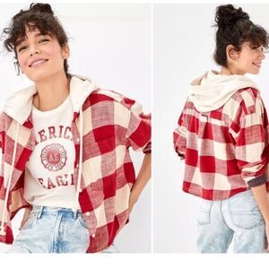 American Eagle Cozy Cabin Crop Hoodie Flannel Shirt Red Check Womens Large